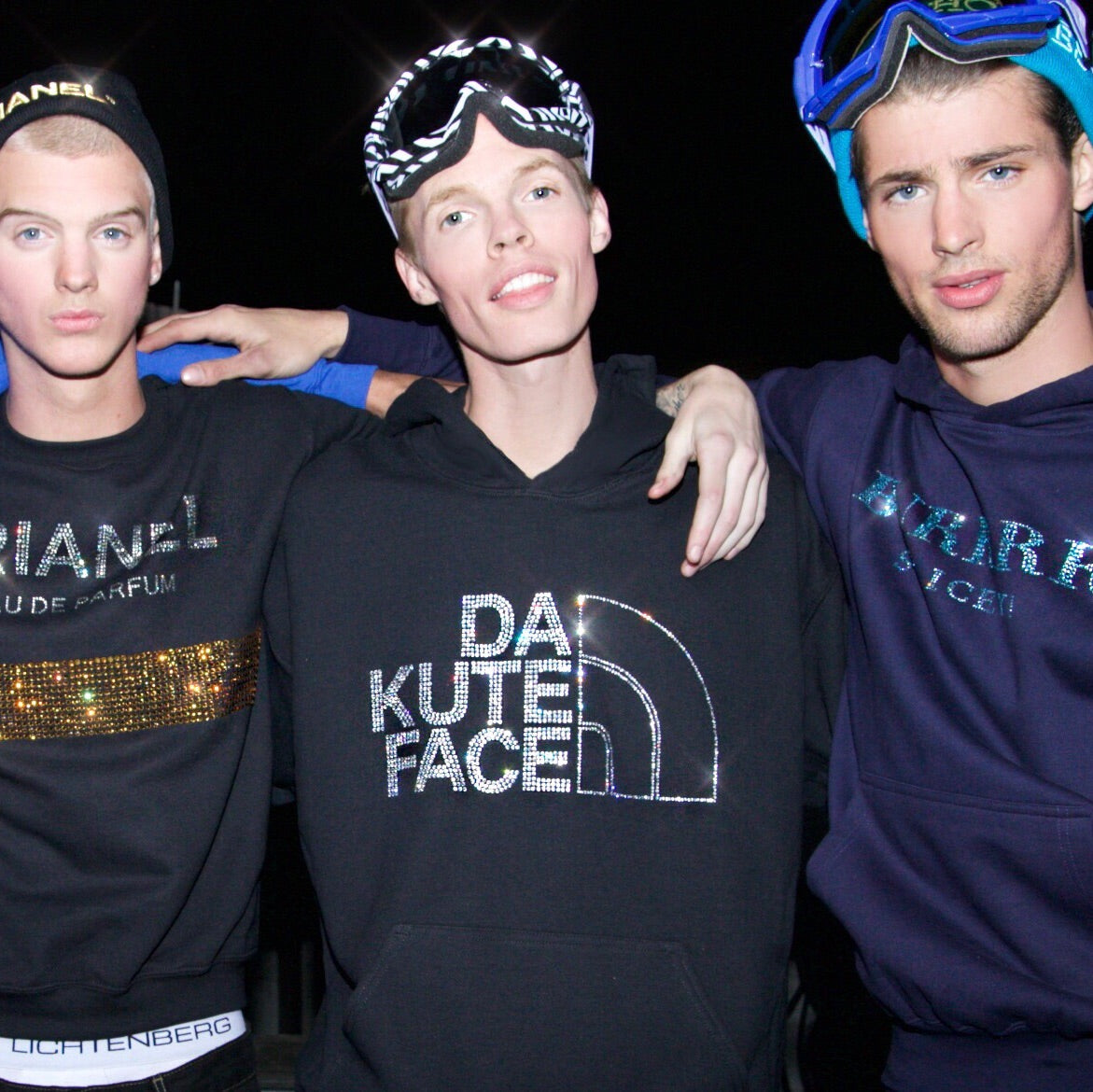 DA KUTE FACE CRYSTAL HOODIE