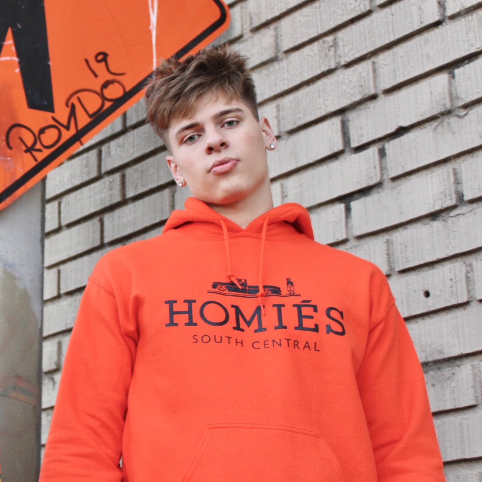 HOMIÉS ORANGE HOODIE