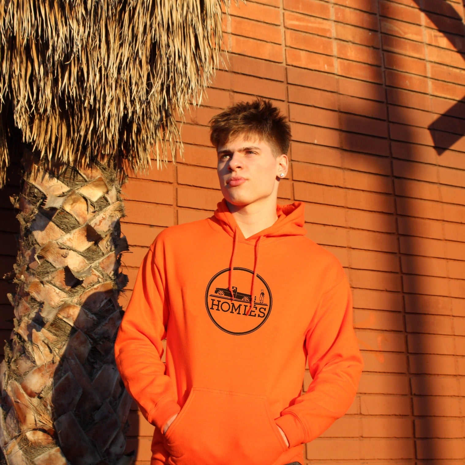 HOMIÉS EMBLEM ORANGE HOODIE