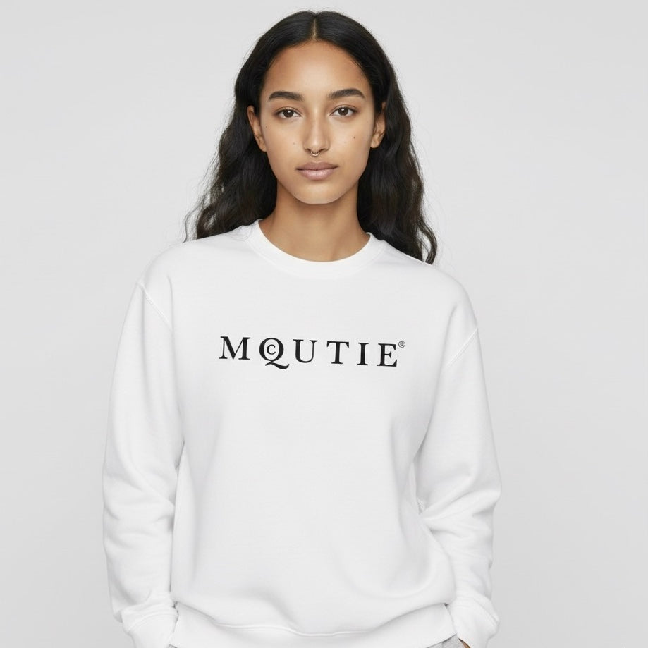 MQCUTIE WHITE SWEATSHIRT