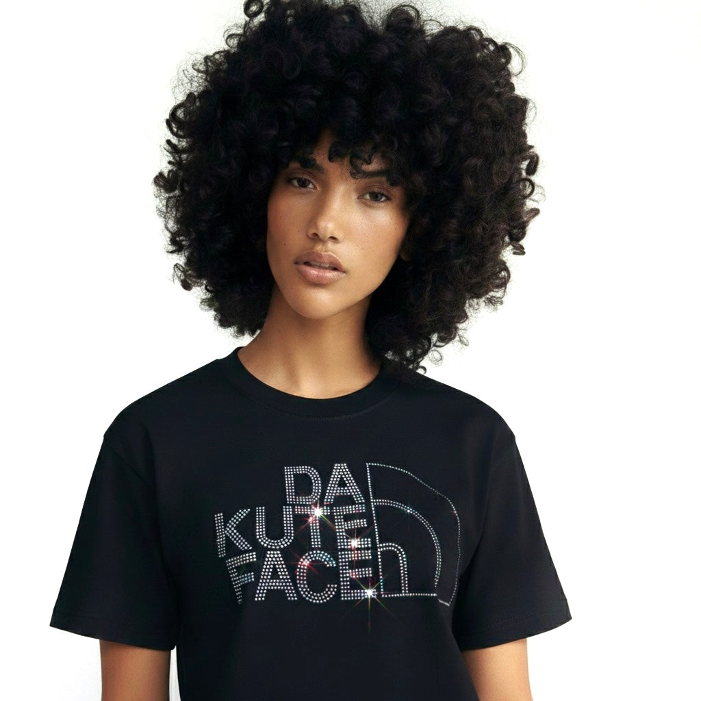 DA KUTE FACE CRYSTAL TEE