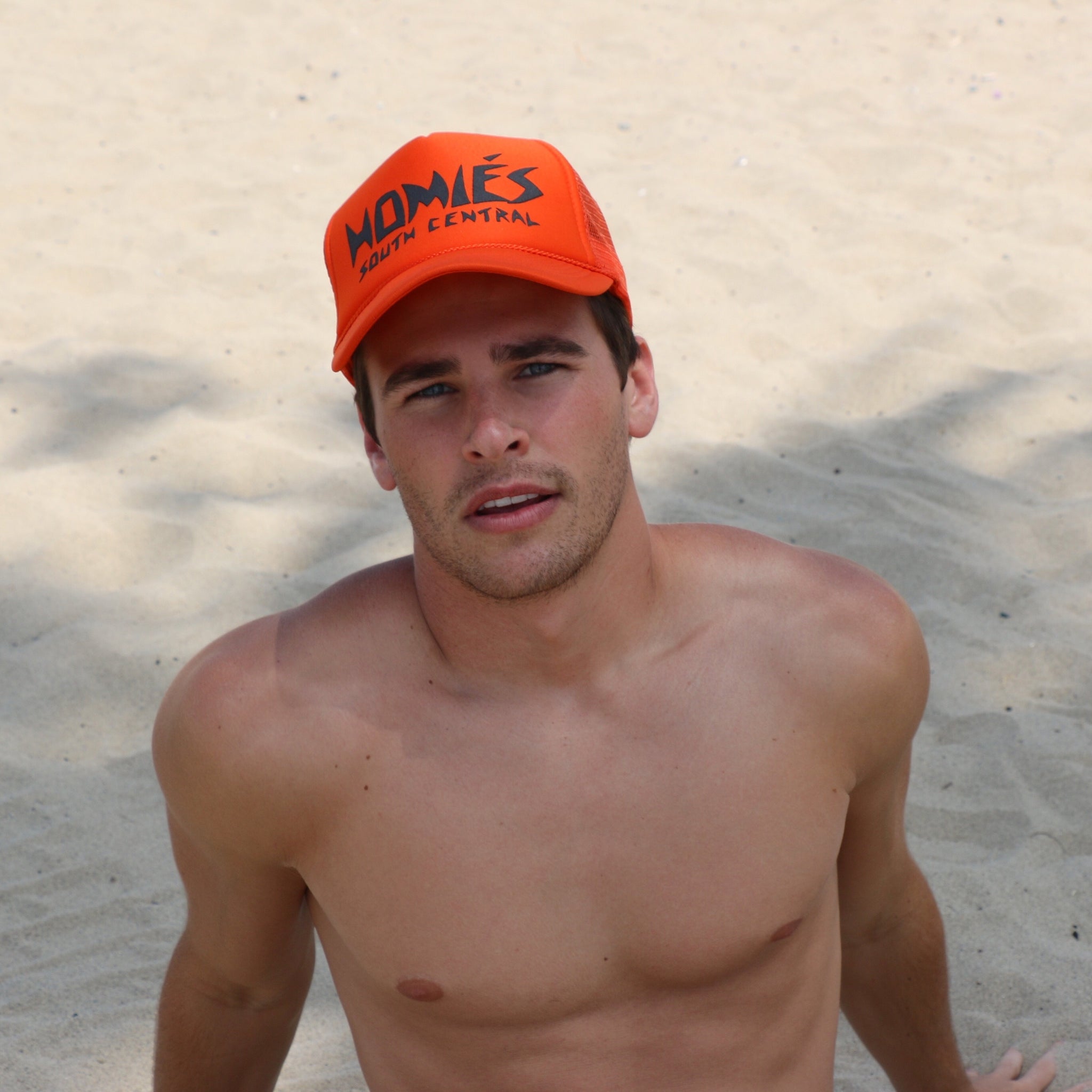 HOMIÉS TENDENCIES ORANGE MESH TRUCKER HAT