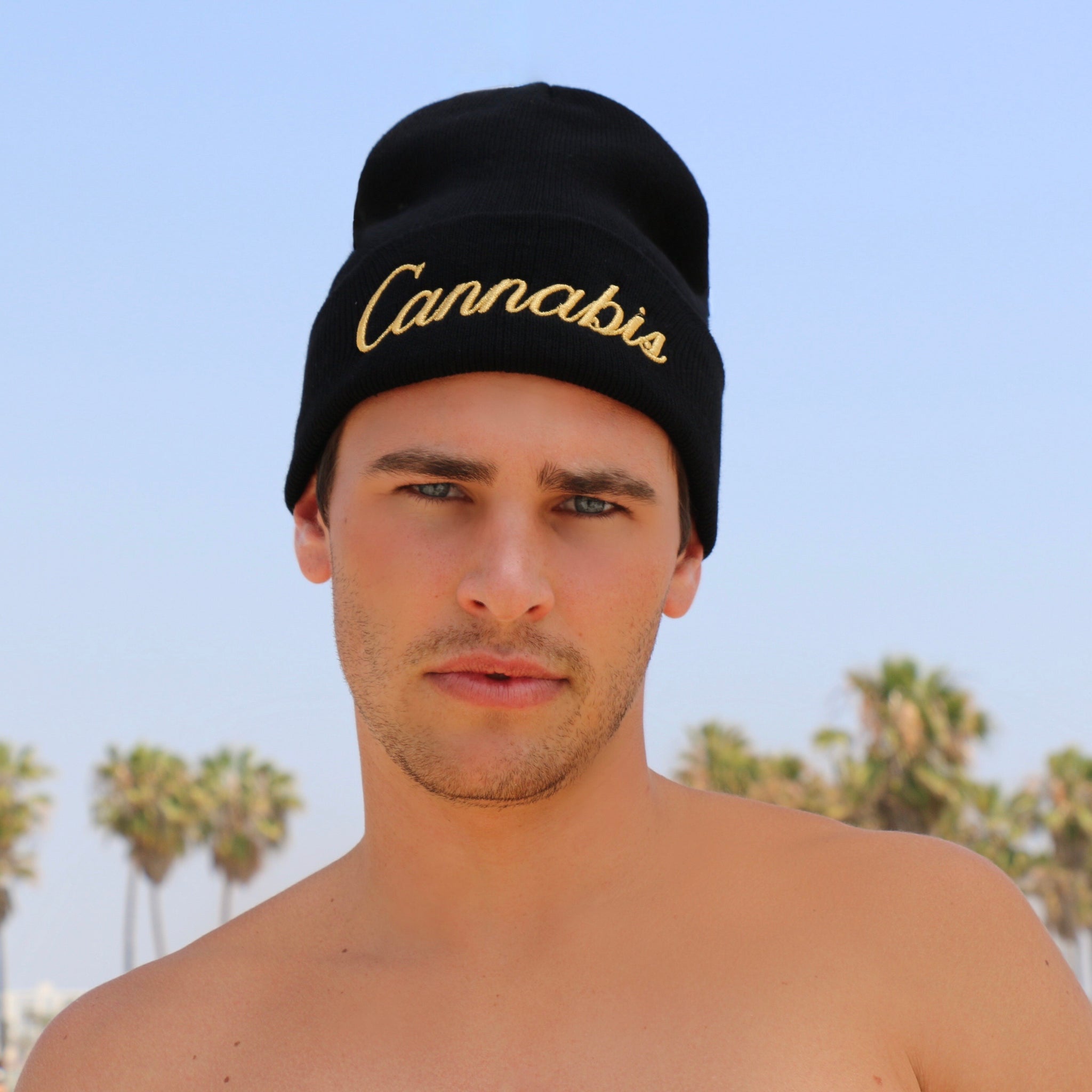 CANNABIS BLACK BEANIE